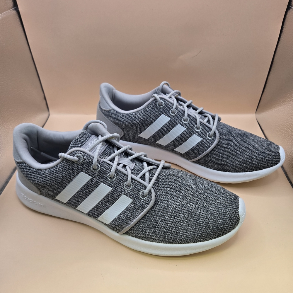 Adidas Women's Gray Sneakers Size 9 EUC